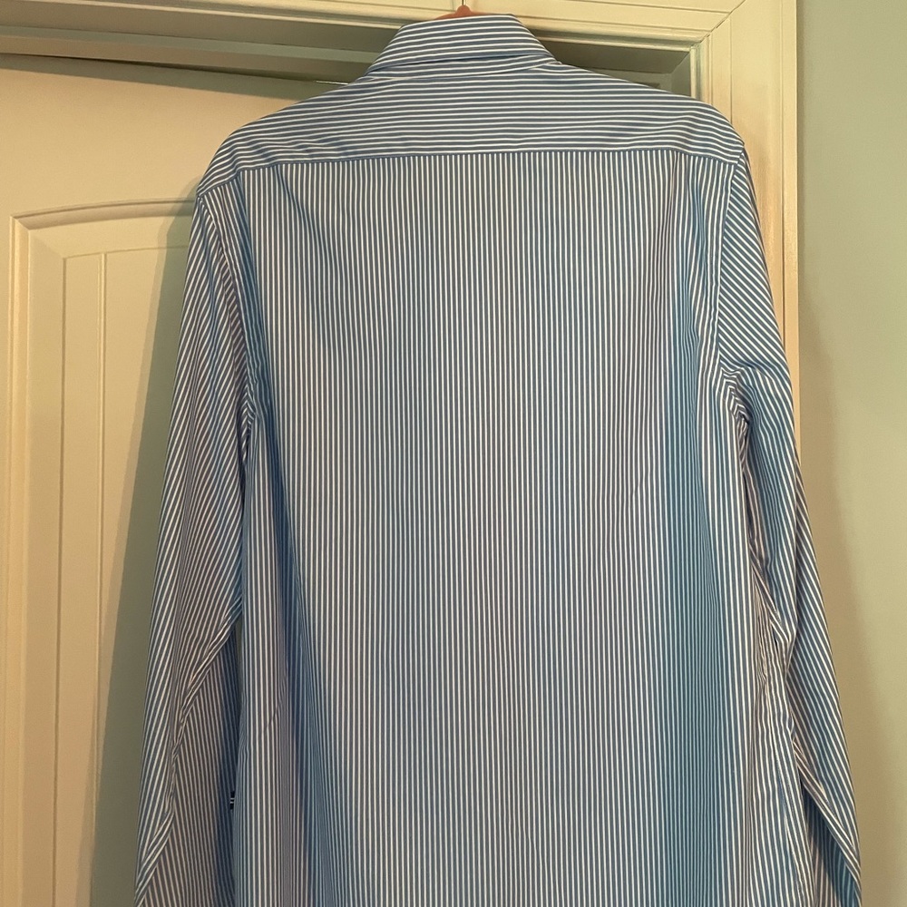 Slim fit button down - Picture 2 of 3